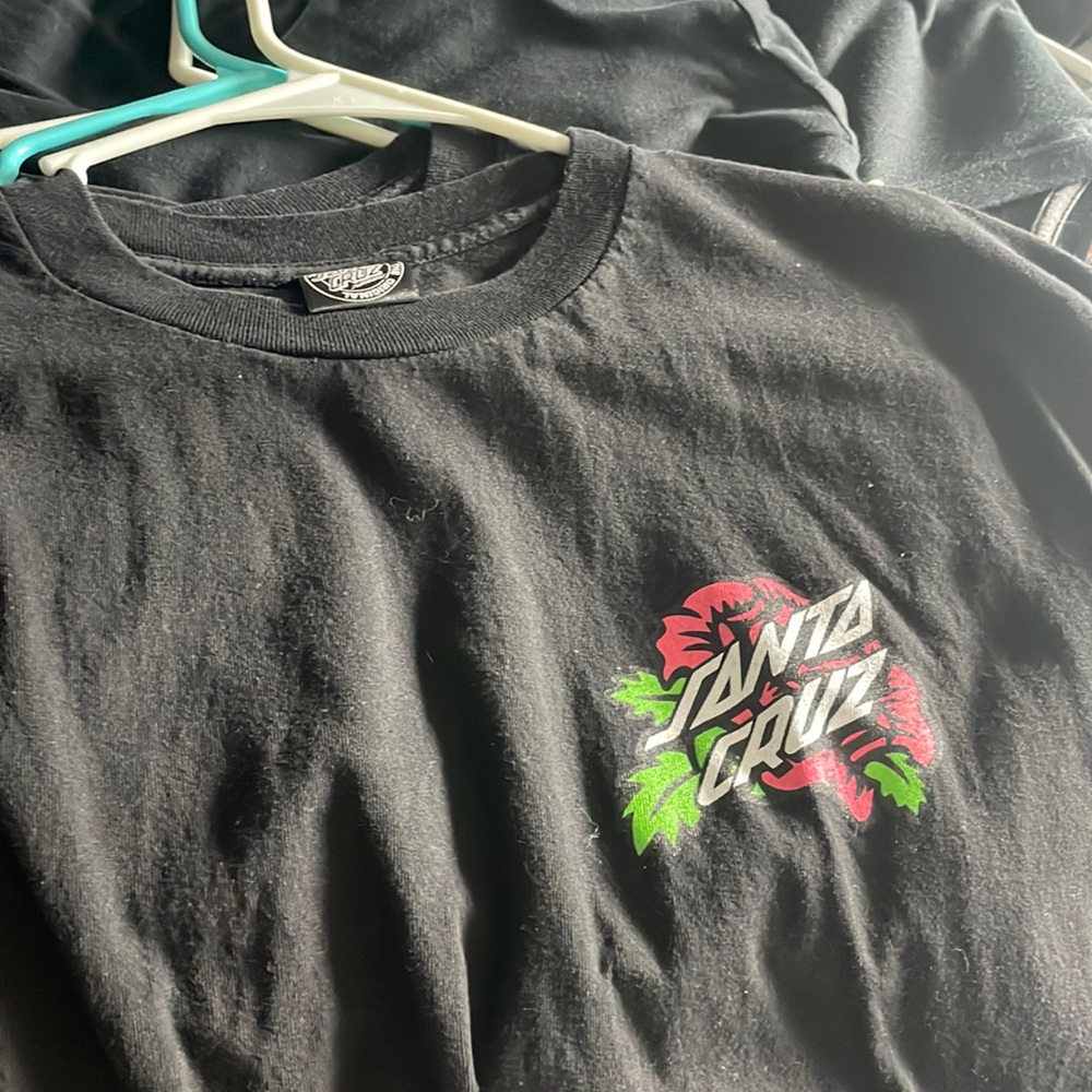 Black Santa Cruz t shirt size xl